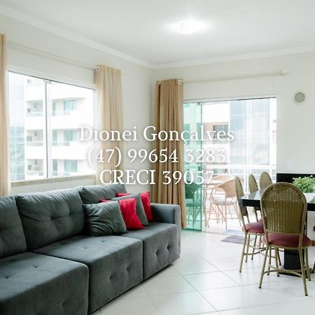 Apto 301 - Edificio London Apartment บอมบินญัส ภายนอก รูปภาพ